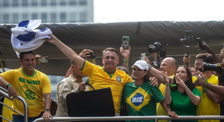 Ato em defesa de Bolsonaro reuniu cerca de 700 mil pessoas