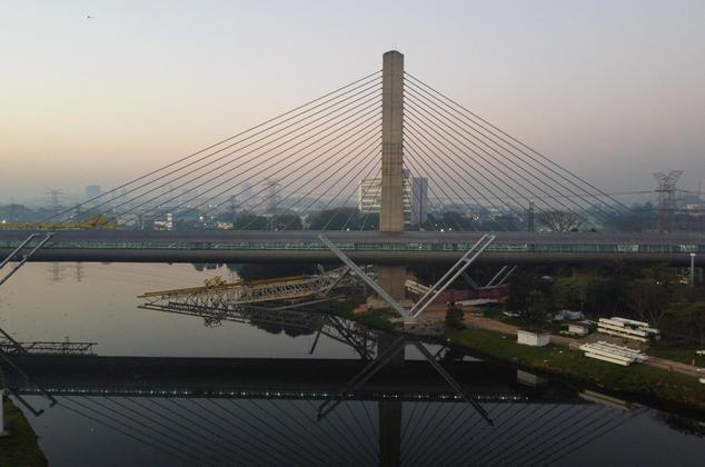 Sorocaba-SP (Ponte Pinheiros) - Casa do Construtor