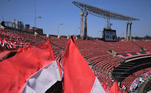 No lado de dentro do Morumbi, bandeiras com as cores do São Paulo foram colocadas nas cadeiras e arquibancadas do estádio. O título é inédito para o clube