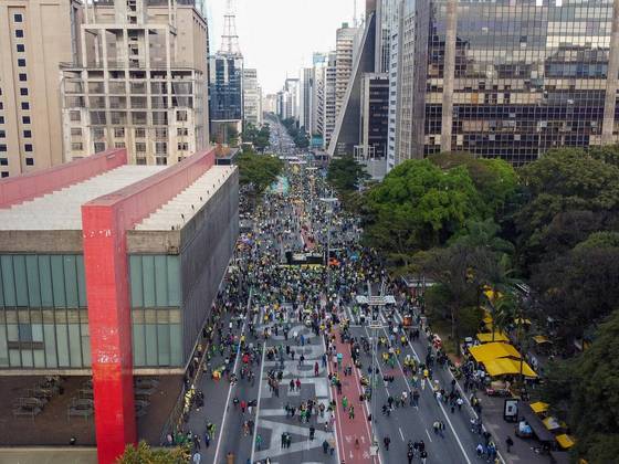 Os manifestantes se concentraram principalmente em frente à sede da Fiesp (Federação das Indústrias do Estado de São Paulo) e do Masp (Museu de Arte de São Paulo) Assis Chateaubriand