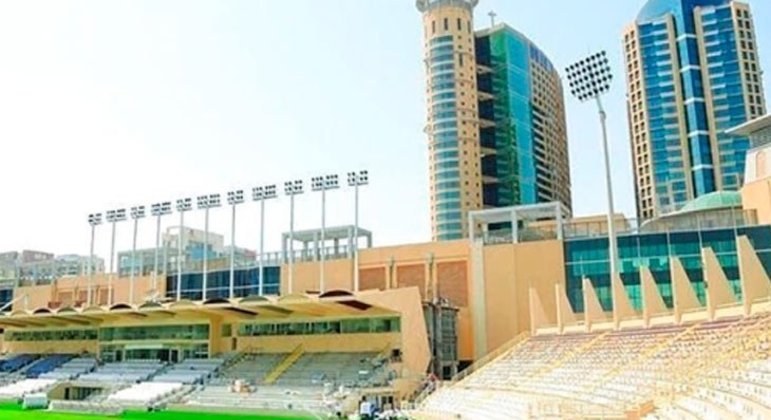 Estádio Al Nahyan, em Abu Dhabi, Emirados Árabes Unidos