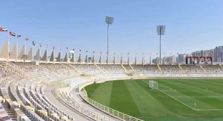 Estádio Al Nahyan, em Abu Dhabi, Emirados Árabes Unidos
