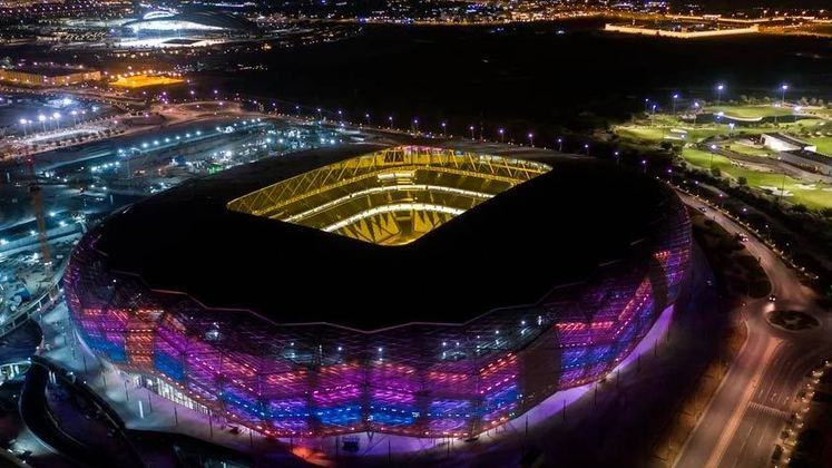 Estádio Cidade da Educação - Cidade: Doha - Capacidade: 40 mil torcedores (após a Copa, 20 mil) - Inaugurado em 15 de junho de 2020