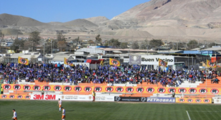 8. Estádio El CobreA arena do Chile, casa do Cobresal, fica no meio do deserto do Atacama, na cidade de El Salvador. O lugar tem capacidade para 20 mil torcedores, apesar de o município ter apenas 8 mil habitantes