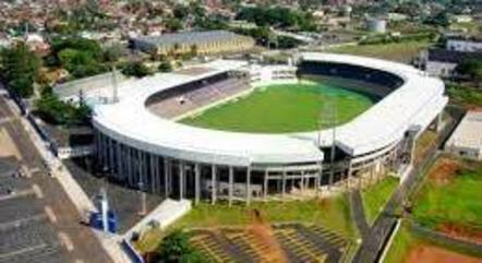 Estádio Municipal Olivério Bazzani Filho, a Fonte Luminosa, onde a Ferroviária de Araraquara manda os seus jogos