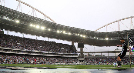Botafogo somou todos os pontos que disputou no Nilton Santos