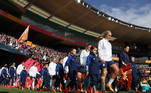 No jogo que abriu o 8º dia de Copa do Mundo Feminina, as seleções dos Estados Unidos e da Holanda se enfrentaram pela segunda rodada do grupo E, no Estádio Regional de Wellington, na tarde de quinta-feira (27) (horário da Nova Zelândia). Após vencerem suas respectivas partidas na abertura do mundial, os times buscaram mais uma vitória para garantir vaga na próxima fase