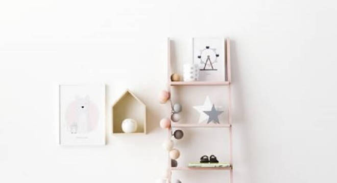 Estante escada madeira para quarto