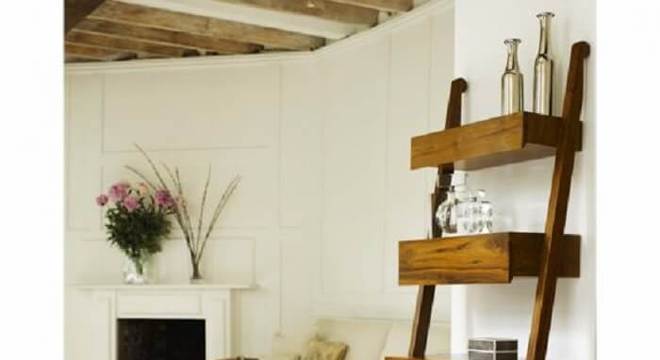 Estante escada madeira para sala de estar