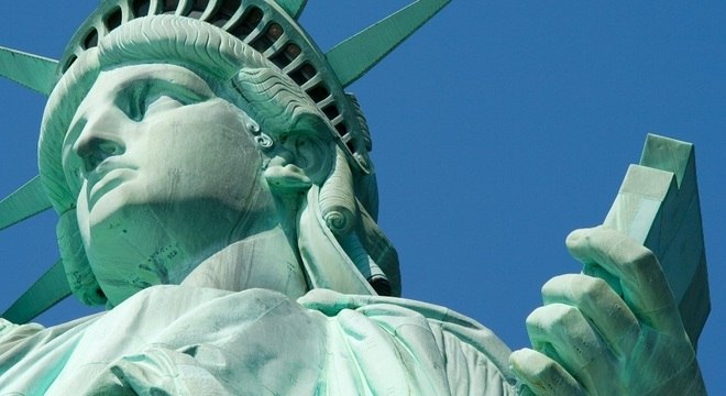 Com a nova tecnologia, o cobre não desenvolve a pátina de oxidação esverdeada, fenômeno que pode ser visto na Estátua da Liberdade