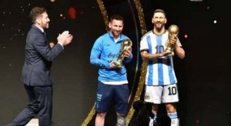 Estátua Messi