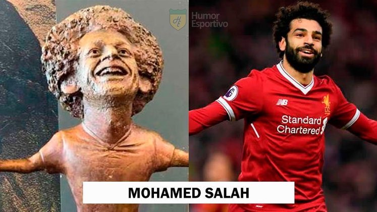 Estátua na cidade de Sharm El Sheikh, no Egito, foi preparada para receber os convidados do Fórum Mundial da Juventude e homenagear o ídolo do país Mohamed Salah.