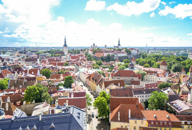 Estônia - Europa - 1,3 milhão de habitantes  em 45.339 km2.  Capital- Tallin