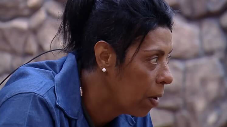 Márcia

A peoa passou por uma montanha-russa nas alianças: formou
grupo com os atletas, se afastou, voltou a garantir suas prioridades e disse que só faz parte do 