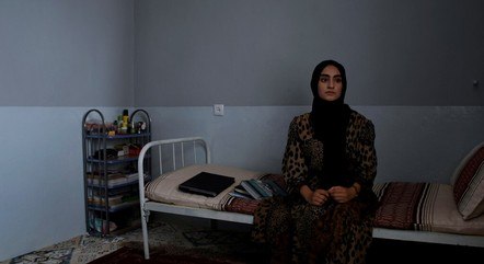Hamasah Bawar precisou abandonar o curso de medicina por uma determinação do novo governo