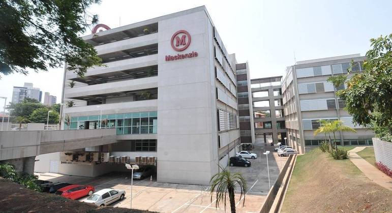 Jovem ficou ferido em trote que aconteceu em frente ao campus do Mackenzie 