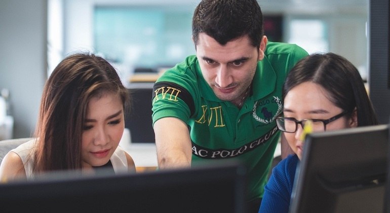 Participantes do Enem têm opções de cursos online e gratuitos para ajudar na hora da revisão