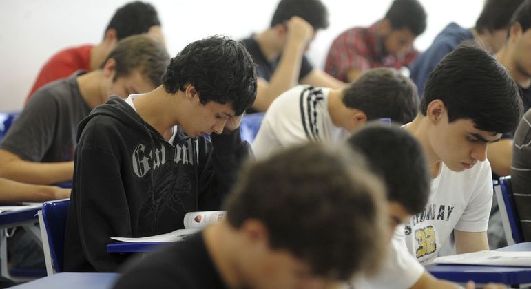 Na prática, o formato do Enem só deve mudar mesmo em 2024