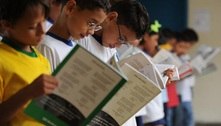 Em dez anos, Brasil distribui 1,4 bilhão de livros didáticos para escolas públicas