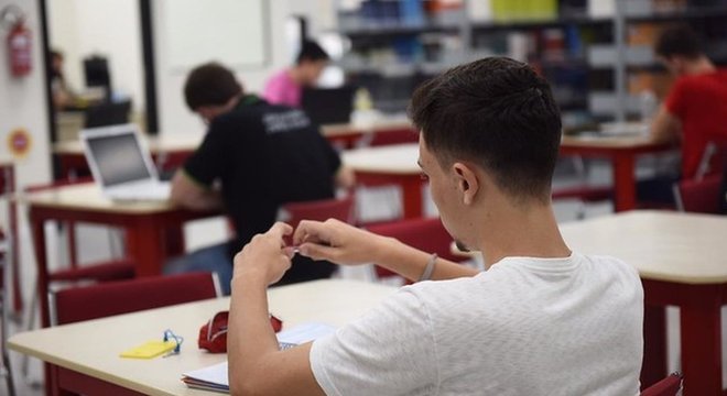 Para economista mexicano, escola pública de qualidade gera espaços de encontro que de outro modo não existiriam
