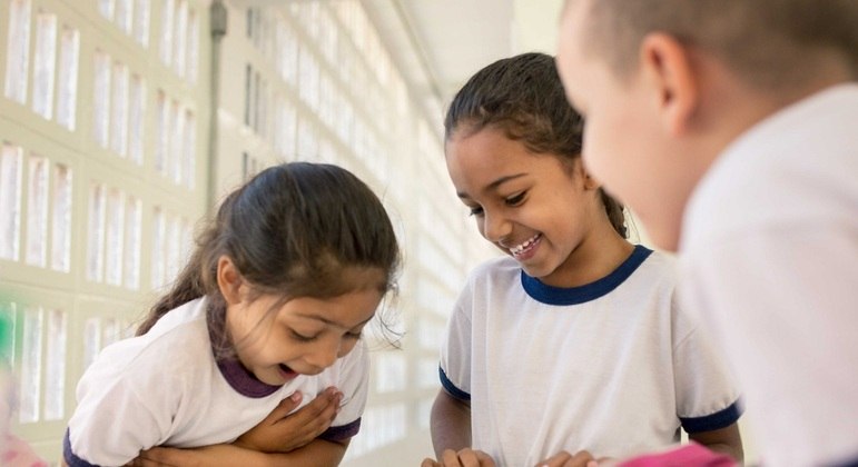 Segundo Unicef milhões de alunos não voltaram às aulas 18 meses após o inicio da covid-19