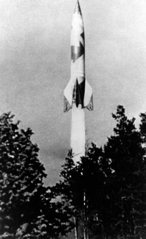 O míssil V2, da Alemanha, é considerado o primeiro ICBM da história (Bundesarchiv (Arquivo Público Alemão))