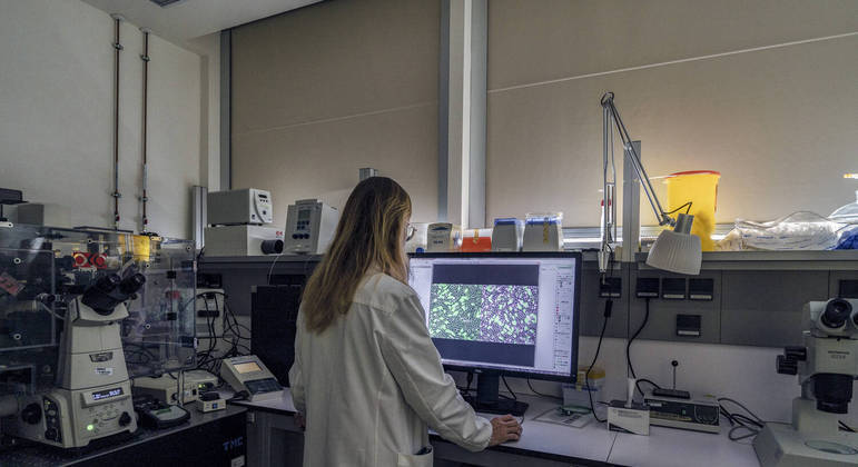 Além de identificar genes que regulam o envelhecimento, Longo criou uma dieta que imita o jejum