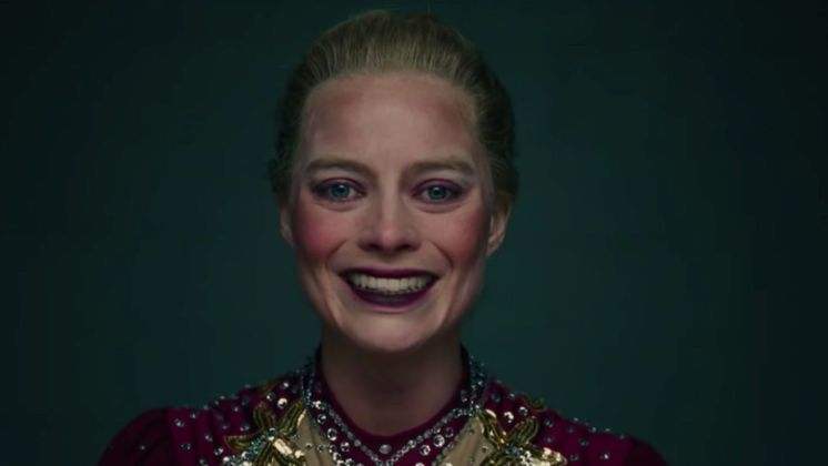 Eu, Tonya (2017): filme, que lhe rendeu o Oscar de Melhor Atriz Coadjuvante, é baseado em uma história real. O longa narra a turbulenta vida da ex-patinadora Tonya Harding. Apesar do grande sucesso no gelo, a vida pessoal caótica ganhou destaque, principalmente quando seu marido e dois ladrões tentaram incapacitar uma das concorrentes quebrando a perna dela durante a Olimpíada de 1994, como é retratado na produção