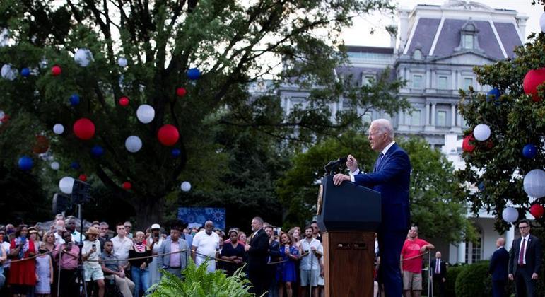 No 4 de Julho, Biden alerta que covid-19 ainda não foi derrotada - Vimarsana News
