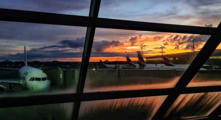 Governo busca passageiros de voo de Cancún para Brasília
