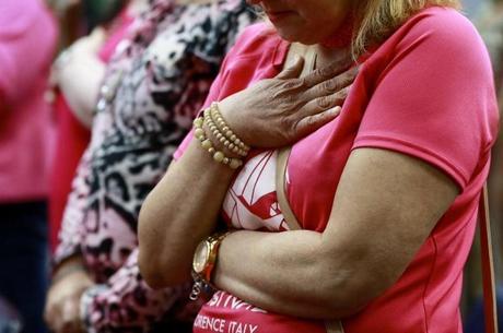 Cancêr de mama atinge milhares de mulheres no Brasil