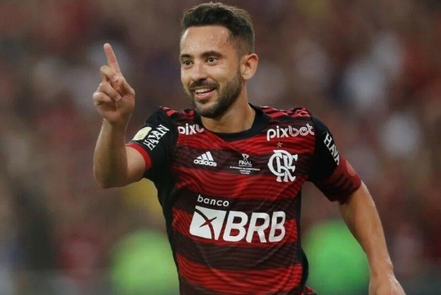 Éverton Ribeiro tem contrato com o Flamengo apenas até 31 de dezembro
