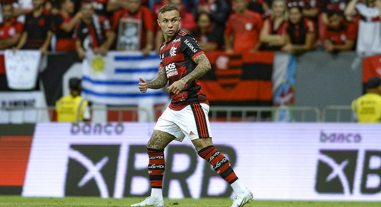 Everton Cebolinha contribuiu com uma assistência na vitória do Flamengo