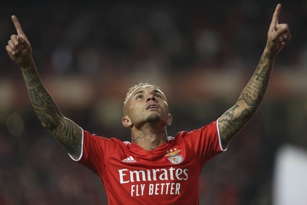 EVERTON CEBOLINHA (A, Benfica) – Voltando a crescer no Benfica, pode ser uma surpresa na lista em busca de uma recuperação com a camisa amarelinha