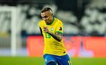 Everton CebolinhaUm dos destaques da seleção brasileira na conquista da Copa América 2019, Cebolinha é mais um que vive outro cenário atualmente. Tratado na época como um dos grandes craques do futebol brasileiro, ele teve passagem ruim pelo Benfica e agora tenta se recuperar no Flamengo. Porém, por enquanto não passa de uma opção no banco de reservas