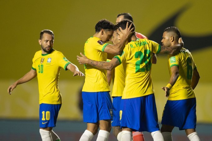 O substituto ideal de Neymar se apresenta. E vai jogar contra Camarões  também. Com o Brasil classificado, Tite poupará titulares - Prisma - R7  Cosme Rímoli