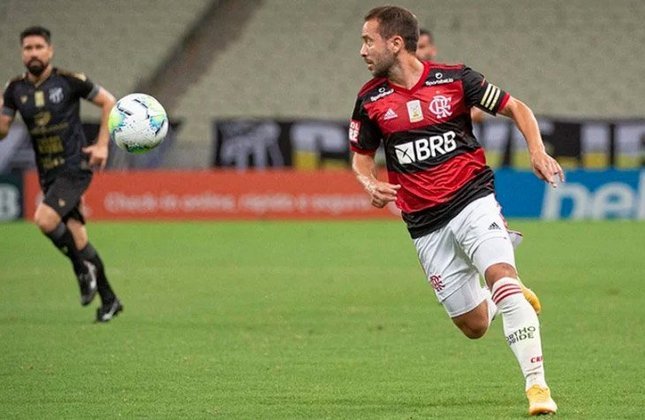 Éverton Ribeiro (32 anos) - Posição: meia - Clube: Flamengo - Valor de Mercado: 8 milhões de euros (R$52,13 milhões)