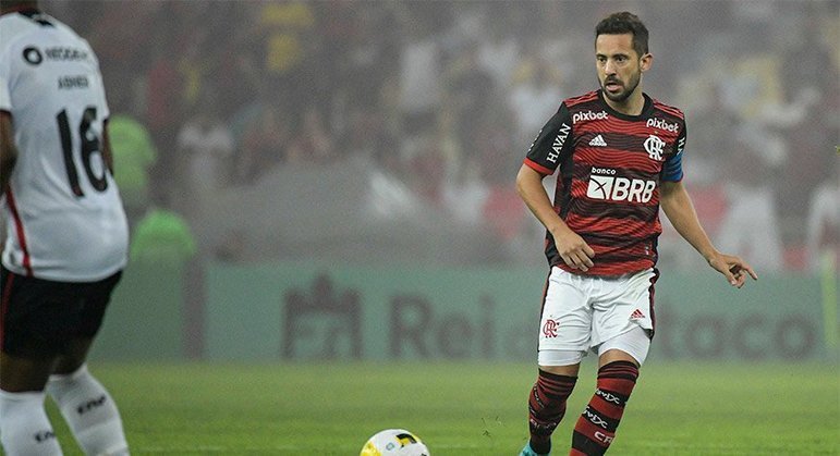 19º Éverton Ribeiro (33 anos) - Posição: meia  - Clube: Flamengo - Valor de mercado: 6 milhões de euros (R$ 31 milhões)