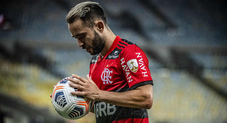 Everton Ribeiro - 7 milhões de euros (pouco mais de R$ 42 milhões na cotação atual).