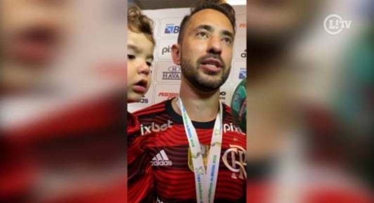 Éverton Ribeiro e filho