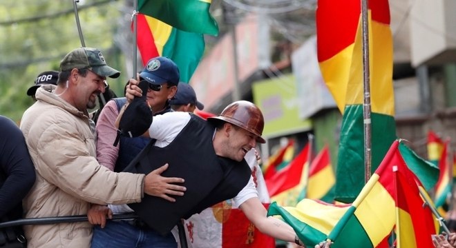 Oposicionista Luis Fernando Camacho em protesto contra Evo Morales em La Paz