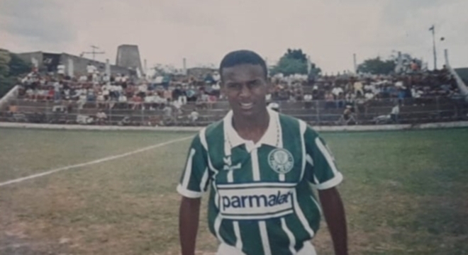 Jovem deixou o Palmeiras por desentendimento com diretor da base