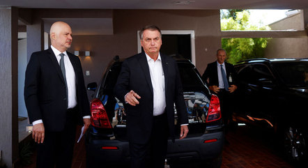 Ex-presidente Jair Bolsonaro durante ação da PF