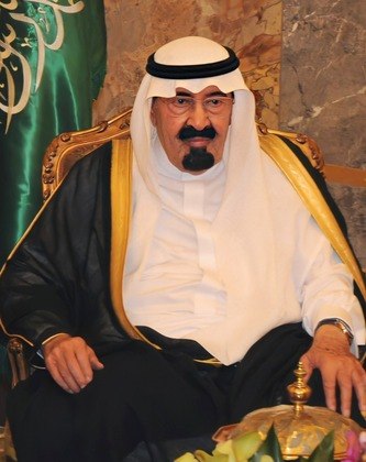 Família real da Arábia SauditaUma festa ocorrida em 2015 em uma mansão do príncipe Majed Abdullah bin Abdulaziz Al Saud bin, filho do ex-rei da Arábia Saudita, Abdullah bin Abdul Aziz Al-Saud, nos EUA, se tornou caso de polícia após ele ter sido acusado de estuprar três funcionárias durante o evento, no qual não faltou álcool e cocaína. Outra polêmica que envolveu a realeza da Arábia Saudita ocorreu em 2018, quando o jornalista saudita exilado Jamal Khashoggi entrou no consulado saudita da Turquia e foi assassinado por um esquadrão da morte