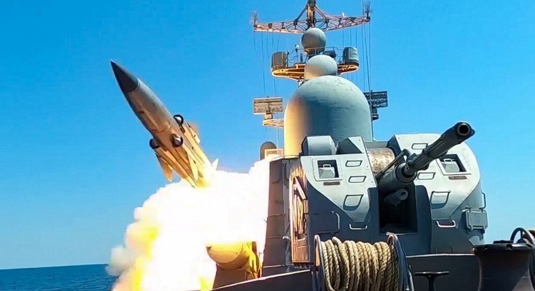 Rússia encerrou o acordo de exportação de grãos e ameaçou atacar navios com destino à Ucrânia
