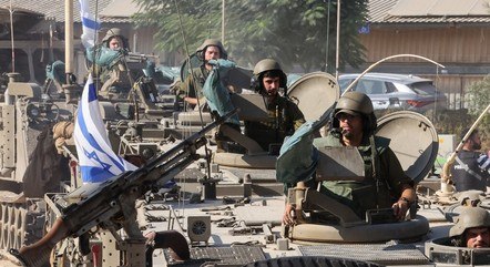 Exército de Israel se prepara para uma incursão por terra na Faixa de Gaza