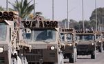 Há uma grande movimentação de caminhões do Exército israelense nesta segunda-feira (23) na cidade de Sderot, próxima à Faixa de Gaza. O comboio transporta na região sudeste de Israel um grande número de bombas e armamentos. Há a expectativa de uma grande invasão para breve do território comandado pelos terroristas do Hamas