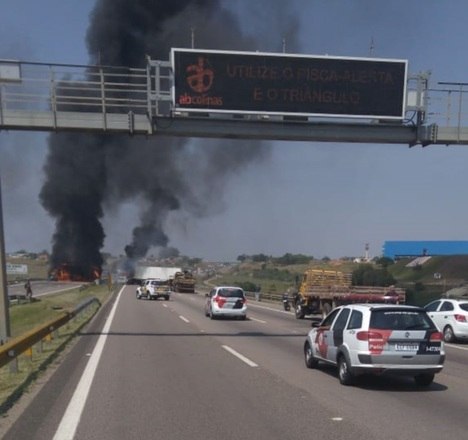 O assalto no aeroporto de Viracopos, em Campinas, ocorrido na manhã desta quinta-feira (17), teve dois vigilantes da transportadora Brinks baleados. Os criminosos também provocaram uma explosão para bloquear a rodovia que dá acesso ao terminal