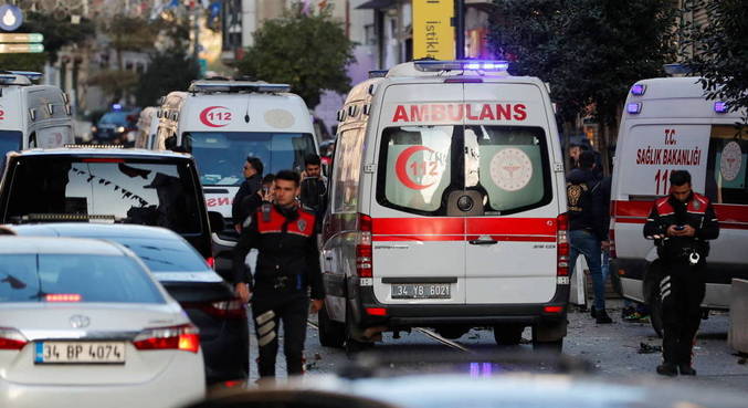 Explosão atingiu a rua Istiklal, no distrito de Beyoglu