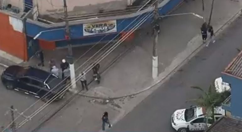 Homens tentam explodir caixa eletrônico em mercado da zona sul de SP